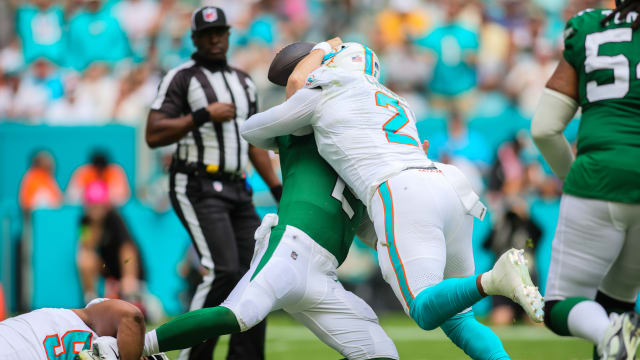 Jets' QB Zach Wilson sacked by Dolphins' OLB Bradley Chubb